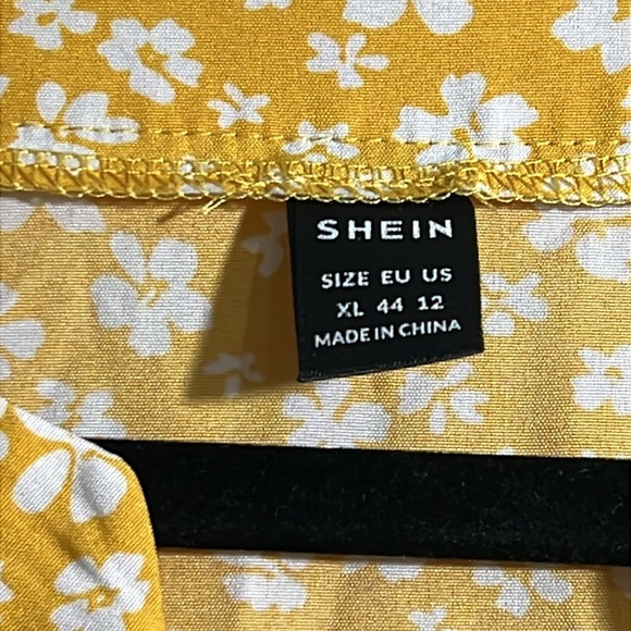 SHEIN Women's Yellow and White Floral Top - Size XL - Picture 3 of 7